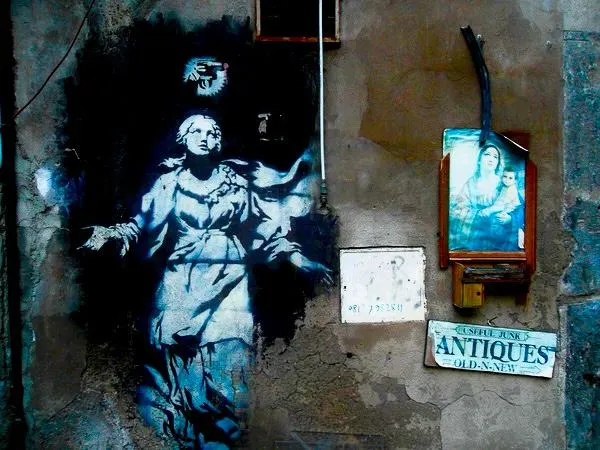 La Madonna con la pistola di Banksy, Napoli