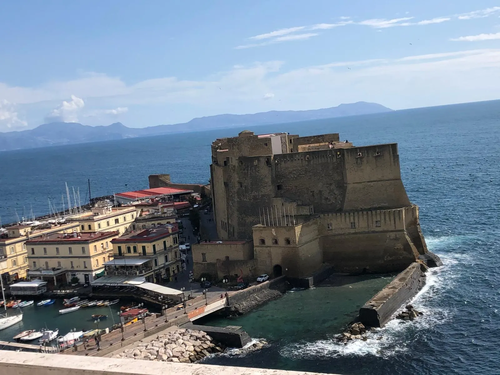 Il Golfo di Napoli con il Vesuvio